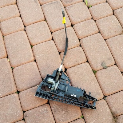 Podstawa klamki prawy przód Audi Q3 8U2837886