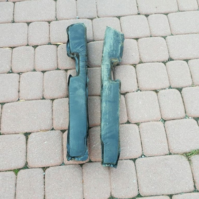 Absorber błotnika przód styropian Vivaro Trafic