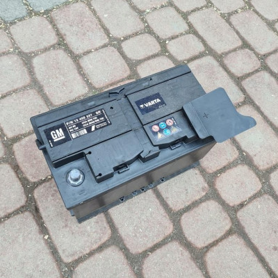 Akumulator Opel Astra K 13405237