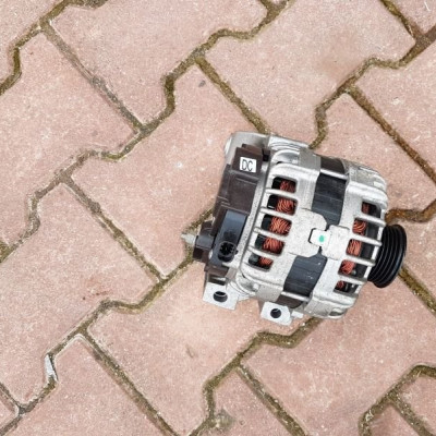 Alternator 140A F000 BL0 8D3 Opel Insignia B20DTH