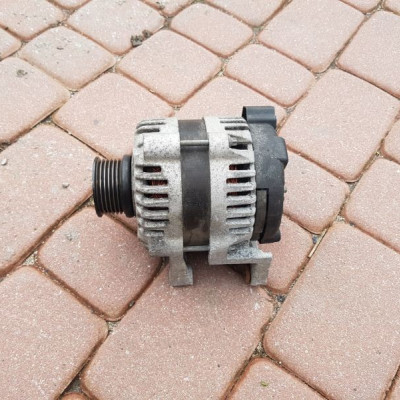 Alternator A16XER Opel Astra J IV 13579667 100A