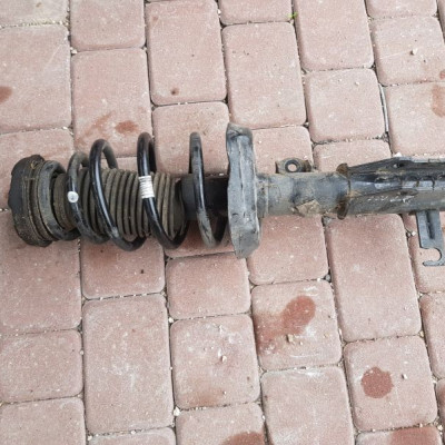 Amortyzator przód lewy Opel Insignia 22951830