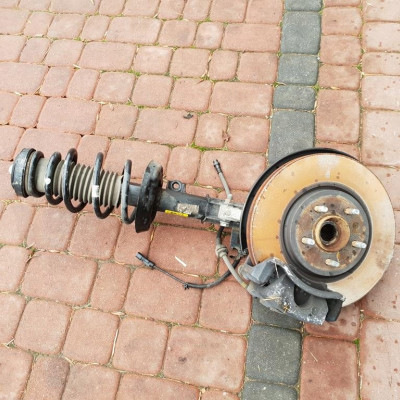 Amortyzator przód lewy Zafira C 13474025 170KM