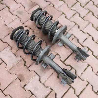 Amortyzator przód Master III Movano B 2017r 1000km