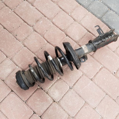 Amortyzator przód prawy Opel Astra J IV 13412614