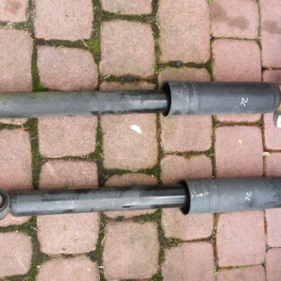 Amortyzator tył tylny nowy 500km Zafira C TOURER