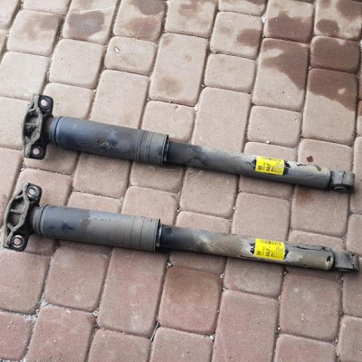 Amortyzator tył tylny Opel Zafira C 13337429 AALF