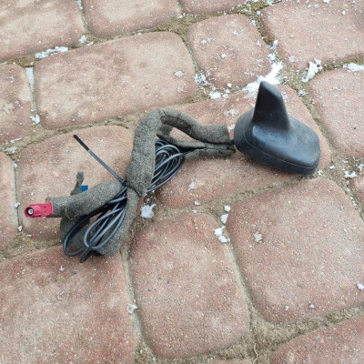 Antena dachowa radia Audi A4 B7 8E9035503N