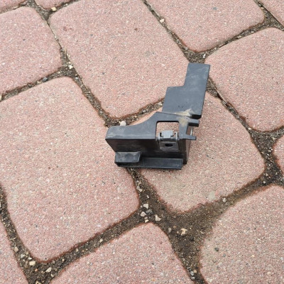 Uchwyt chłodnicy Renault Megane IV 625260317R