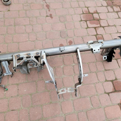 Belka pod deskę Europa Opel Corsa E