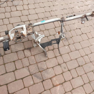 Belka pod deske konsole VW Jetta 5C6 5C7857017P