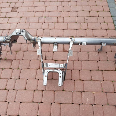 Belka pod deske wzmocnienie konsoli Opel Zafira C