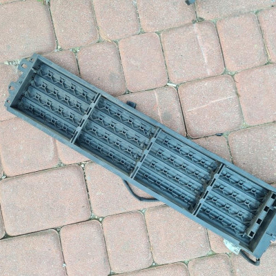 Roleta zderzaka przód Renault Megane IV 214F65316R