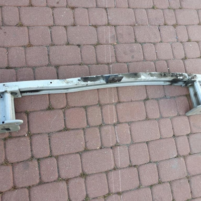 Belka przód przednia zderzaka Vivaro B Trafic III