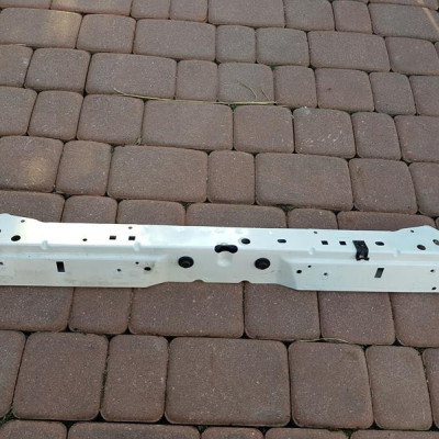 Belka wzmicnienie górne pas Z40r Opel Insignia