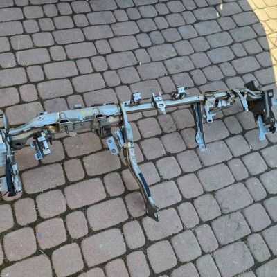 Belka wzmocnienie deski rura Renault Clio IV