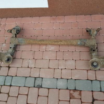 Belka zawieszenie tył tylna Opel Meriva A