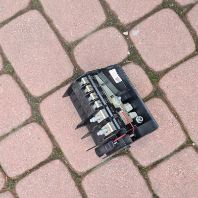 Bezpieczniki klema Opel Insignia B 39116699