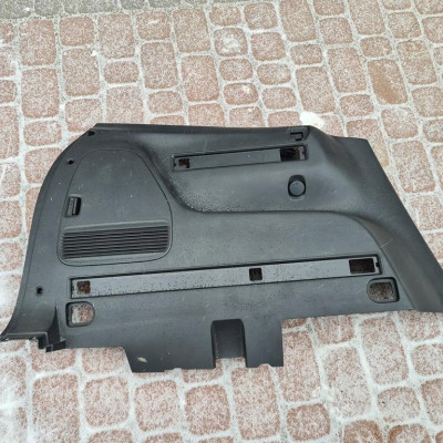 Boczek bagażnika lewy tył Opel Zafira C 13289578