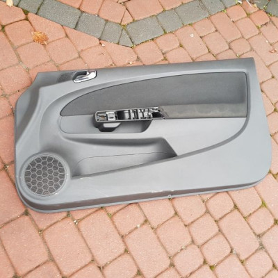 Boczek drzwi przedni welur Opel Corsa D 3D 951