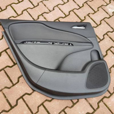 Boczek drzwi tył tylny Opel Zafira C 13453724