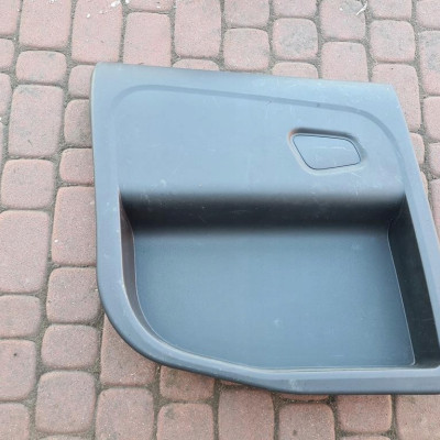 Boczek osłona drzwi Opel Combo D 735480251