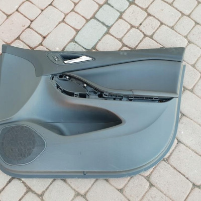 Boczek przód przedni skóra Astra K V AK 10