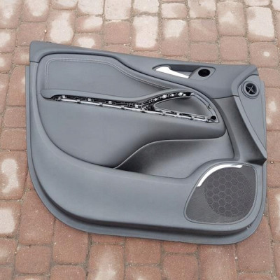 Boczek przód przedni skóra Opel Zafira C 81