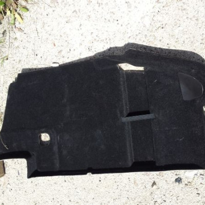 Boczek tapicerka bagaznika hatchback HB INSIGNIA