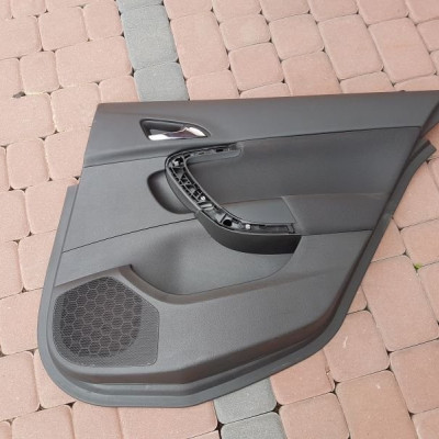 Boczek tył Opel Insignia welur 214