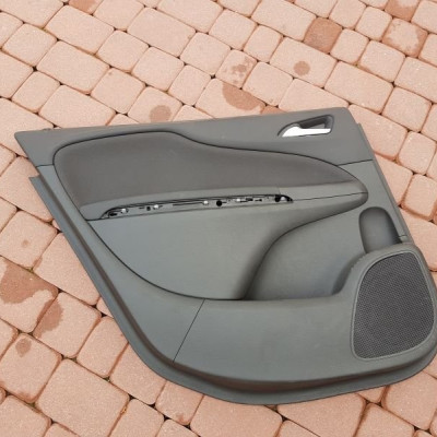 Boczek tył tylni Zafira C 20893821 313