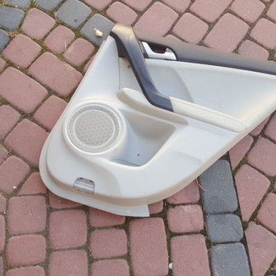 Boczek tył tylny Honda Accord VIII skóra jasna