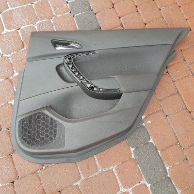 Boczek tył tylny Opel Insignia welur 959