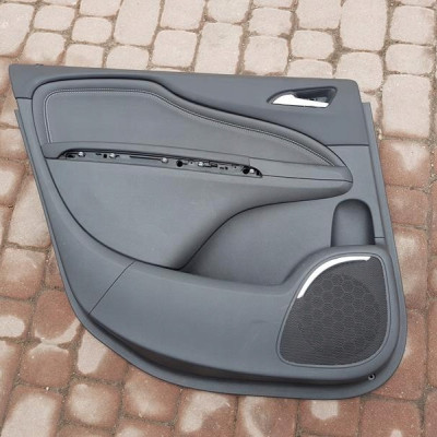 Boczek tył tylny skóra Opel Zafira C 82