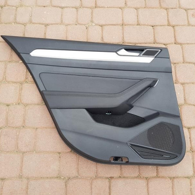 Boczek tył tylny skóra SEDAN Passat B8 2017r 2015