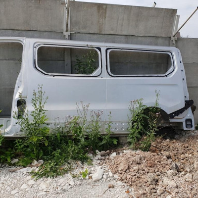 Bok błotnik cwiartka LONG Trafic 3 III Vivaro B