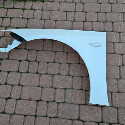 Błotnik przód IGŁA z42a z42b z42c Opel Insignia B