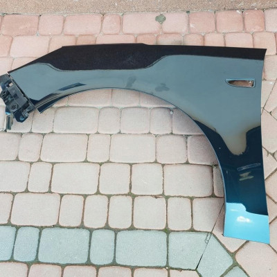 Błotnik przód przedni L IGŁA Opel Zafira C Z30V