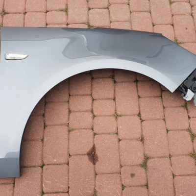 Błotnik przód przedni P IGŁA Opel Zafira C Z10b