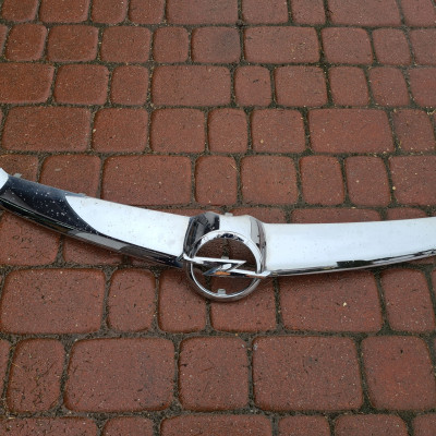 Chrom grill atrapa listwa znaczek Opel Insignia