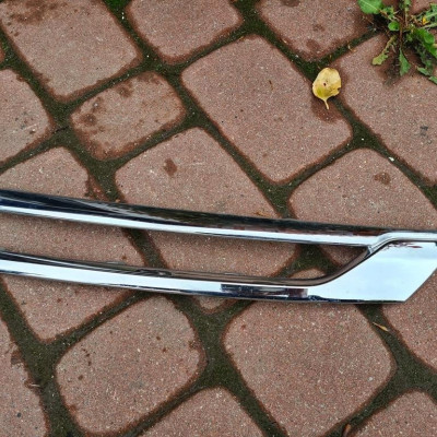 Chrom grilla lewy atrapa Opel Astra K V 13423641