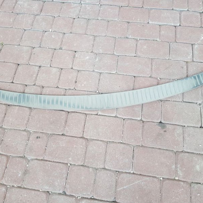 Chrom zderzaka kombi Opel Insignia 551004542