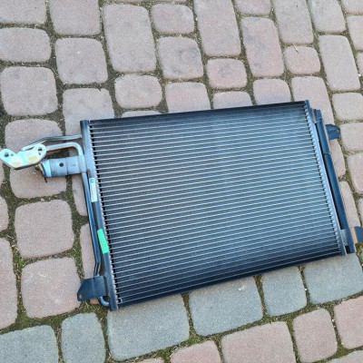 Chłodnica klimatyzacji Audi A3 8P 131211257