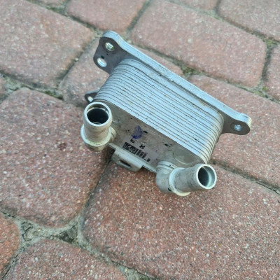 Chłodniczka oleju Renault Captur II 2 213055917R