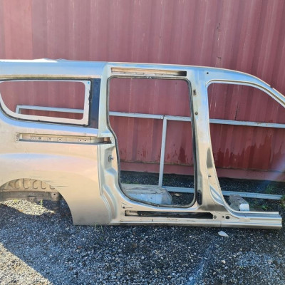 Cwiartka bok błotnik osobówka FIAT DOBLO II 2