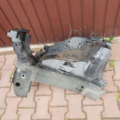 Cwiartka podłóżnica kieł przód prawy Opel Zafira C