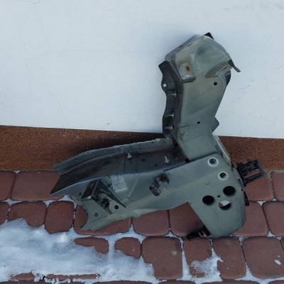 Ćwiartka przód wieżyczka kieł próg Opel Insignia