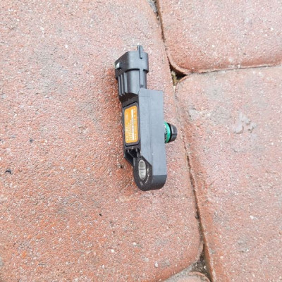 Czujnik VIVARO TRAFIC PRIMASTAR 0281002958 8200685363