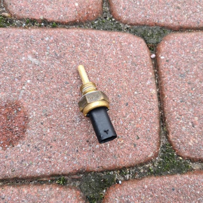 Czujnik głowicy 2.0D 170KM Opel Insignia B