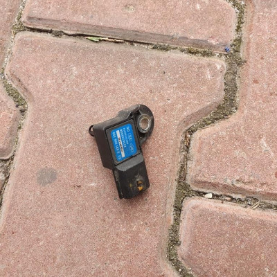 Czujnik map sensor Vivaro B Trafic III 223659800R